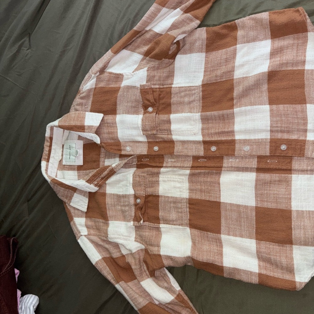 American Eagle Outfitters Brown and White Casual Button Down Shirt